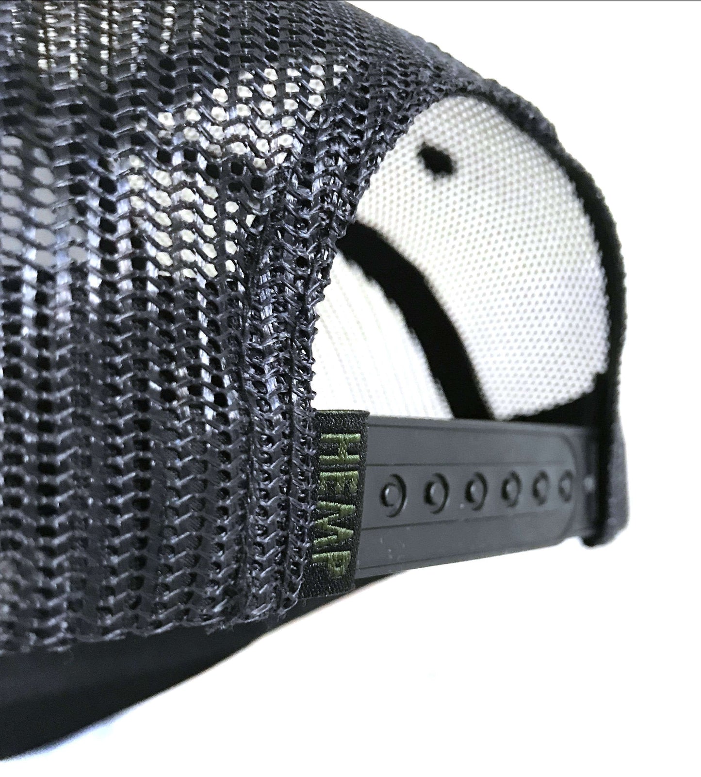 HEMPZOO BLACK LEAF ARCH TRUCKER CAP - HEMPZOO