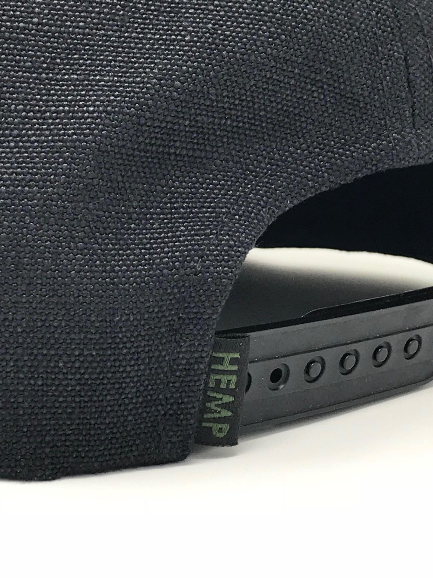 HEMPZOO BLACK LEAF ARCH CAP - HEMPZOO