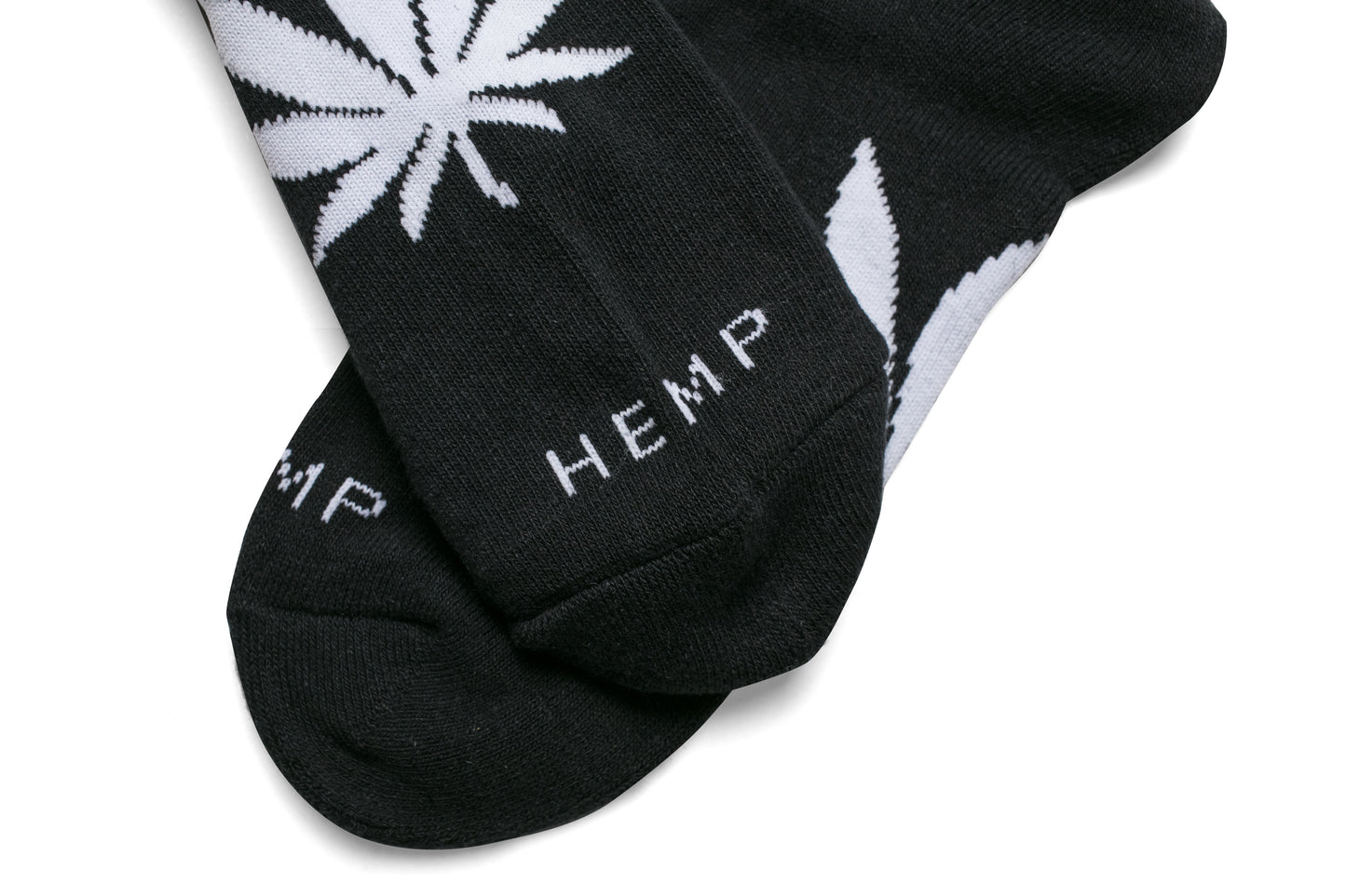 the WOODS LEAF HEMP CREW SOCKS BLACK - HEMPZOO